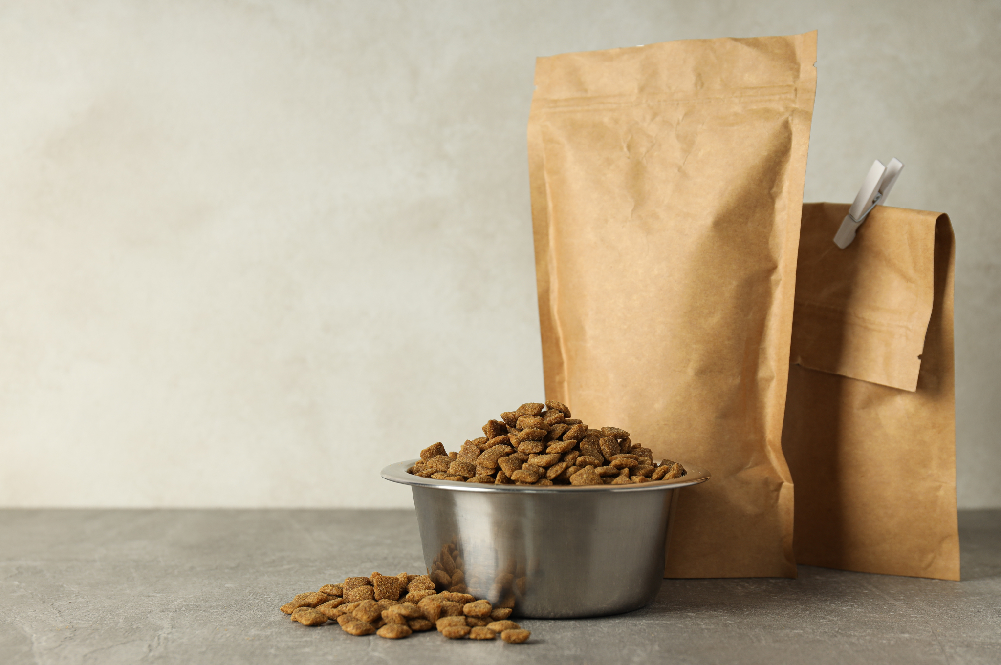 Pet Food Packaging in Paper Bags